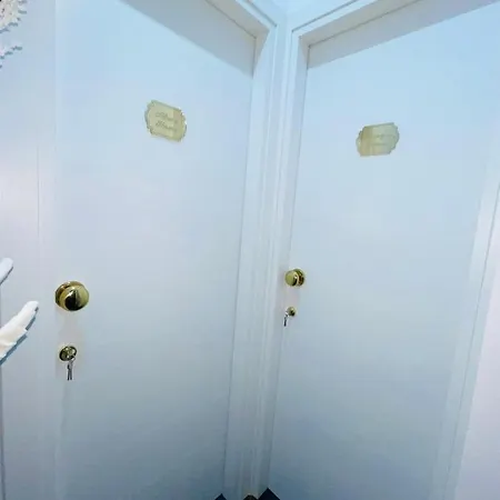 Alex Mary Apartment *